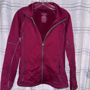 Small women’s LLBean zip up